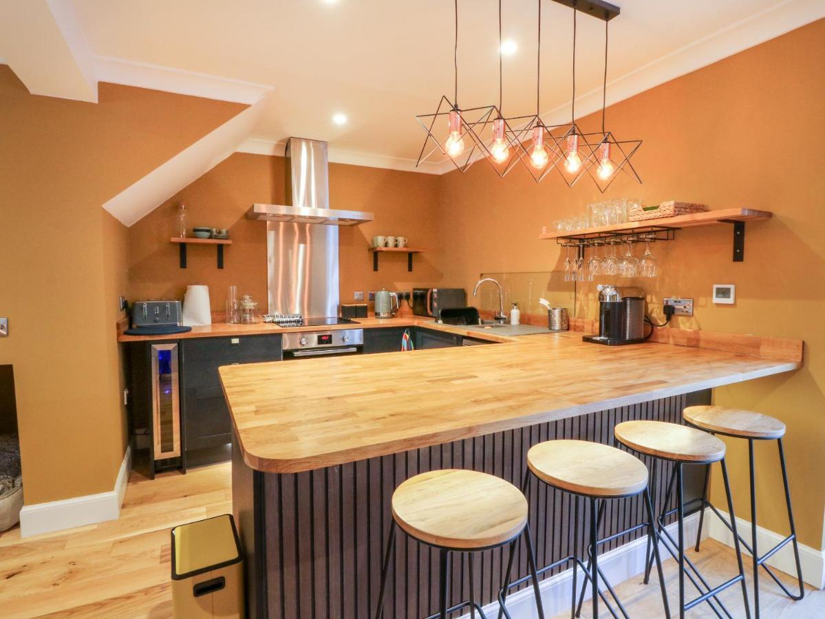 Feus Holiday Cottage 오치터라더 외부 사진